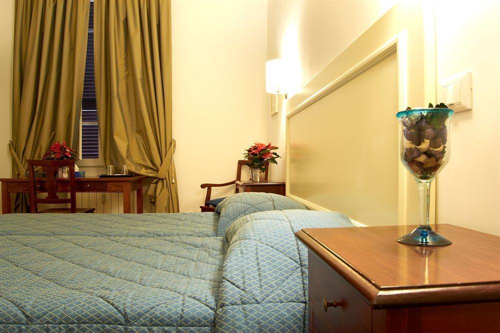 Domus Mazzini Bed and Breakfast Roma Esterno foto