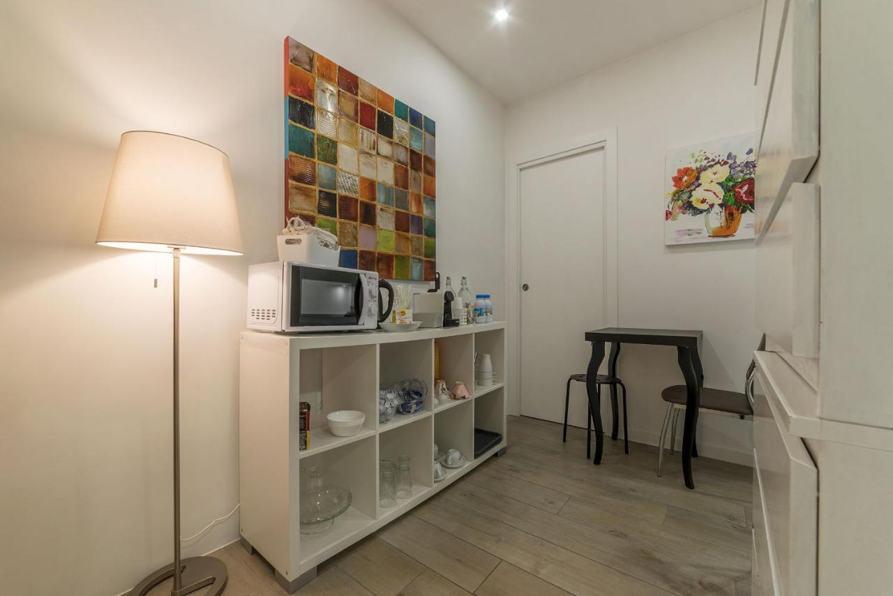 Domus Mazzini Bed and Breakfast Roma Esterno foto